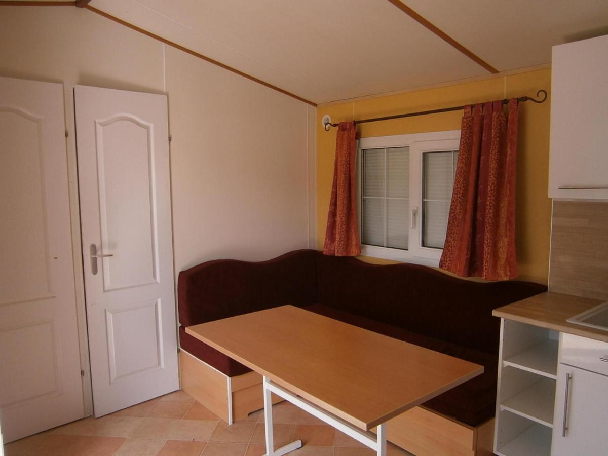 Hotel Team Holiday - Camping Le Balcon De Chartreuse Miribel-les-Échelles Exterior foto