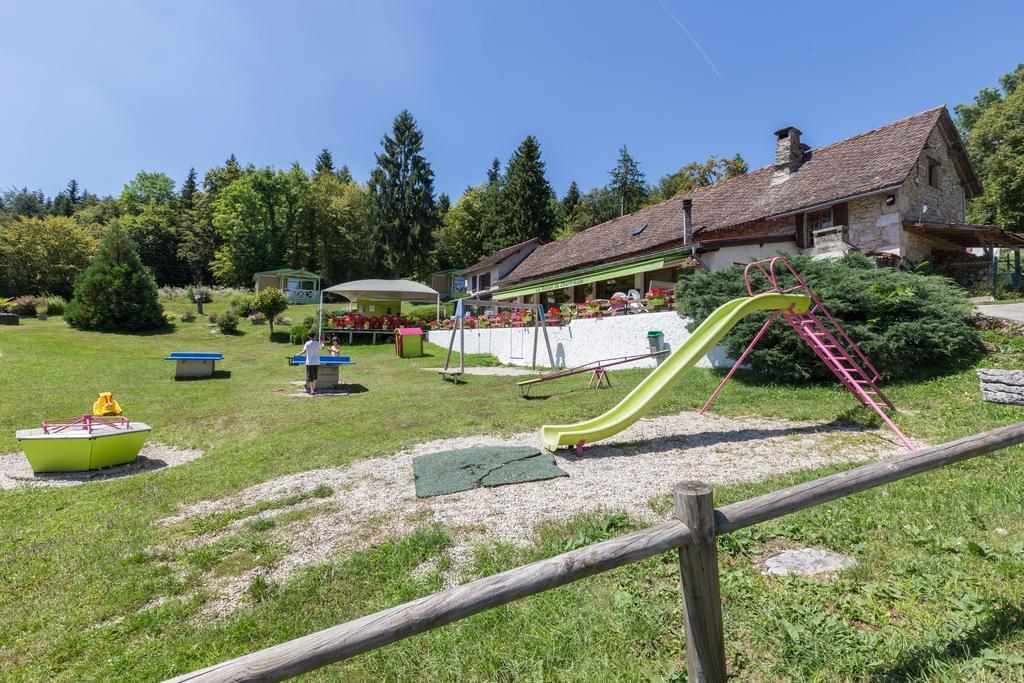Hotel Team Holiday - Camping Le Balcon De Chartreuse Miribel-les-Échelles Exterior foto